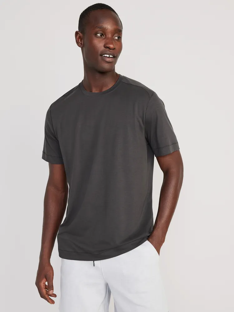 Old Navy Beyond 4-Way Stretch T-Shirt for Men | Yorkdale Mall