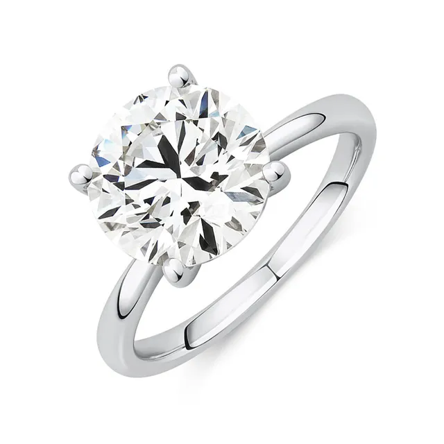 Michael Hill 0.50 Carat TW Oval Solitaire Engagement Ring in 14kt