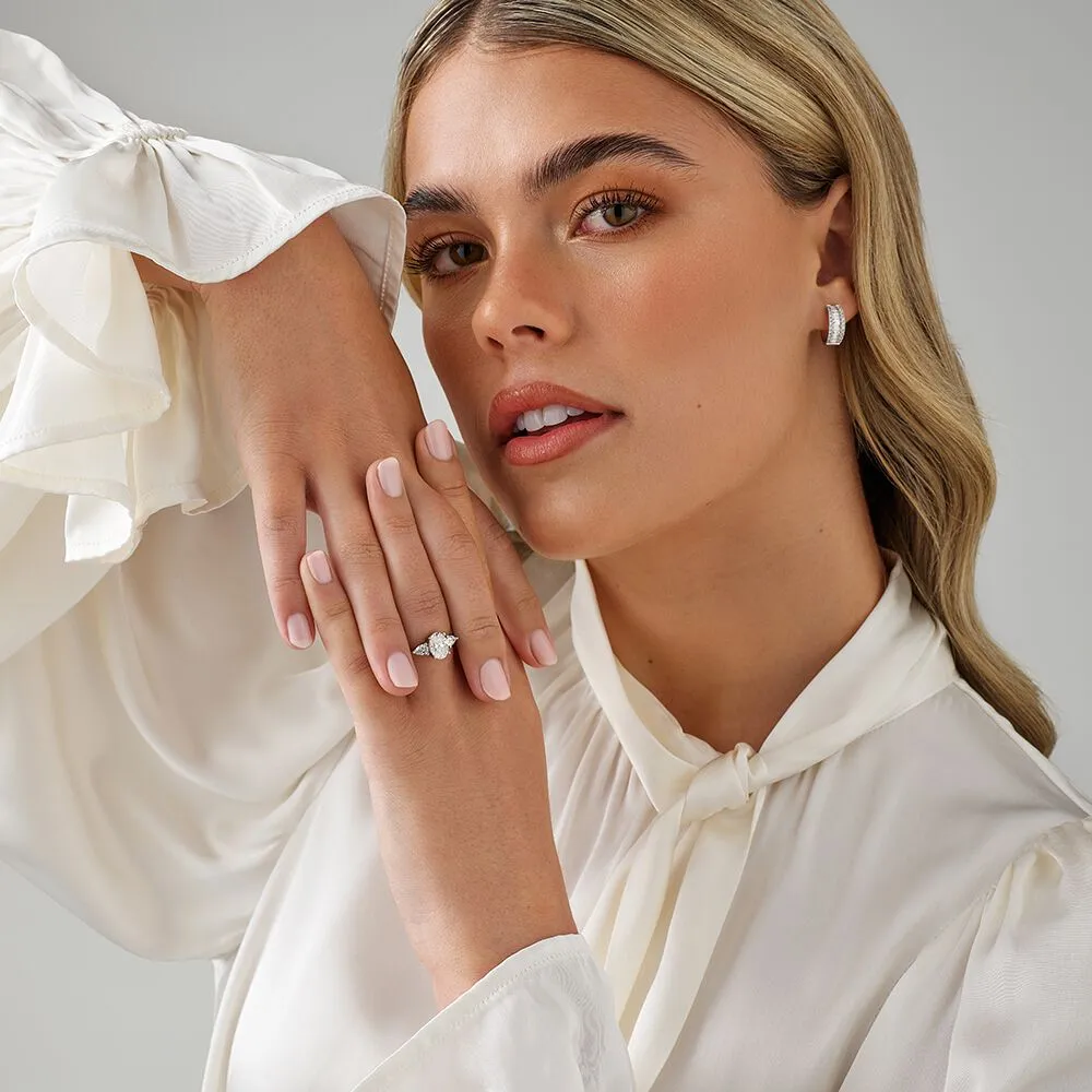 Michael hill oval hot sale engagement ring