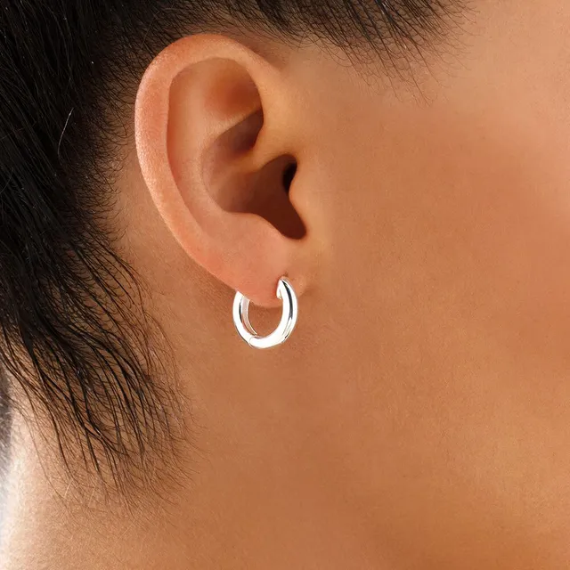 Michael hill top huggie earrings