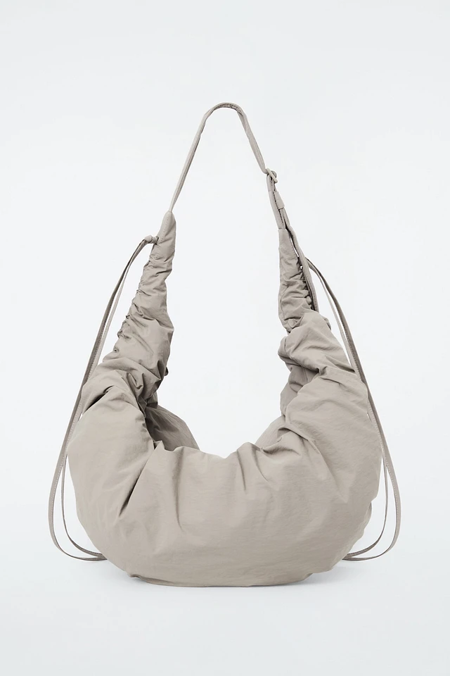 Cos CANOPY OVERSIZED CROSSBODY BAG - NYLON | King's Cross