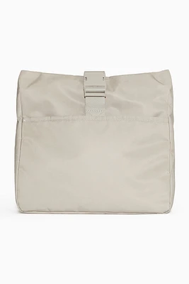 Klättermusen Gaut Messenger Bag ホワイト Klättermusen Gaut Messenger Bag | Burnt Russet | Klättermusen