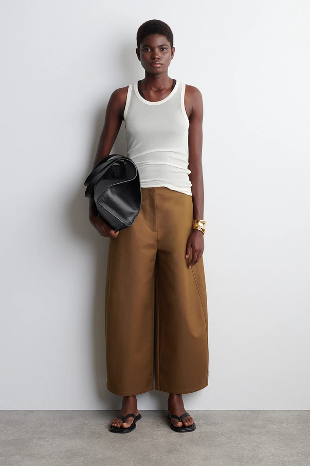 Cos CROPPED BARREL-LEG COTTON TROUSERS | King's Cross