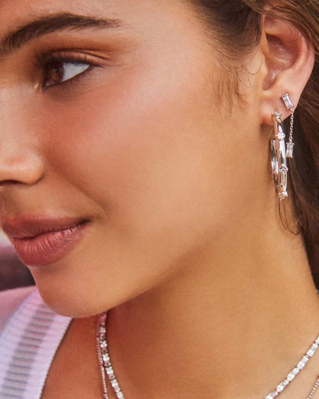 Kendra Scott Joelle Silver Hoop Earrings in White Crystal