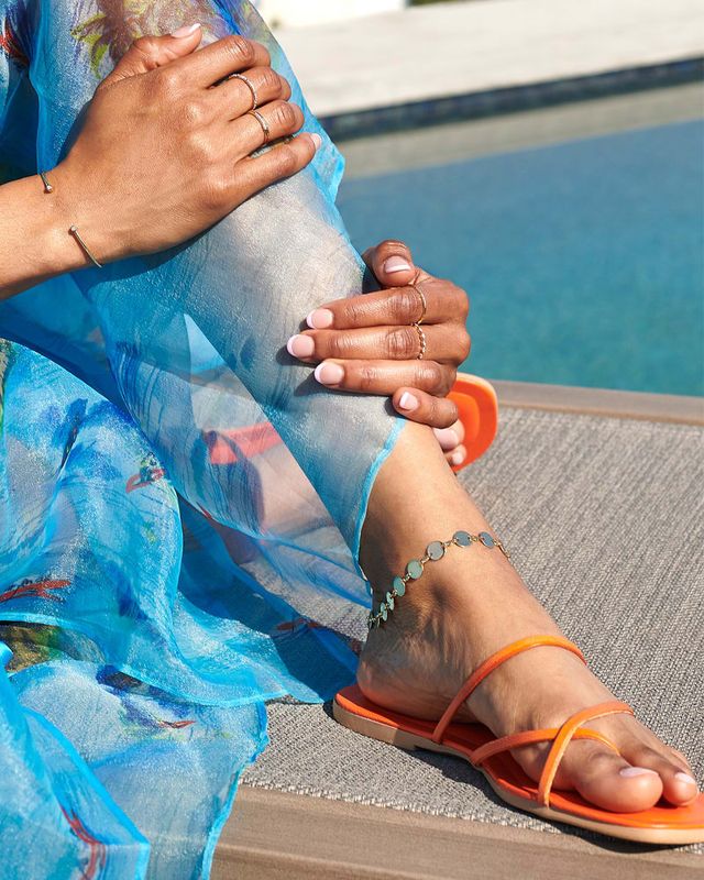 Kendra Scott Amelia Anklet in Gold The Summit