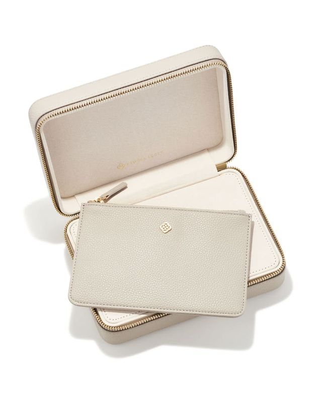Kendra Scott Medium Travel Jewelry Case in Taupe Bethesda Row