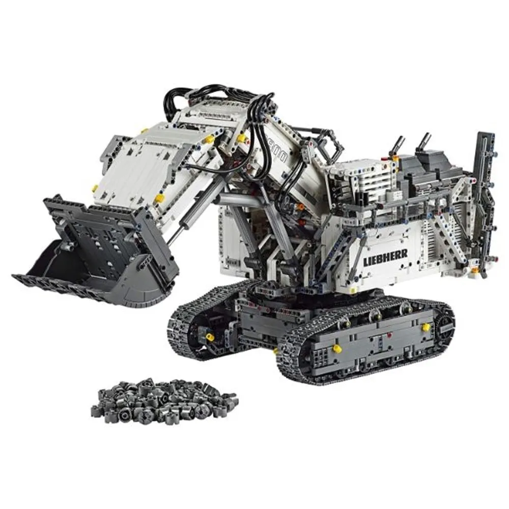 Mind Games LEGO Technic Liebherr R 9800 Excavator - 42100