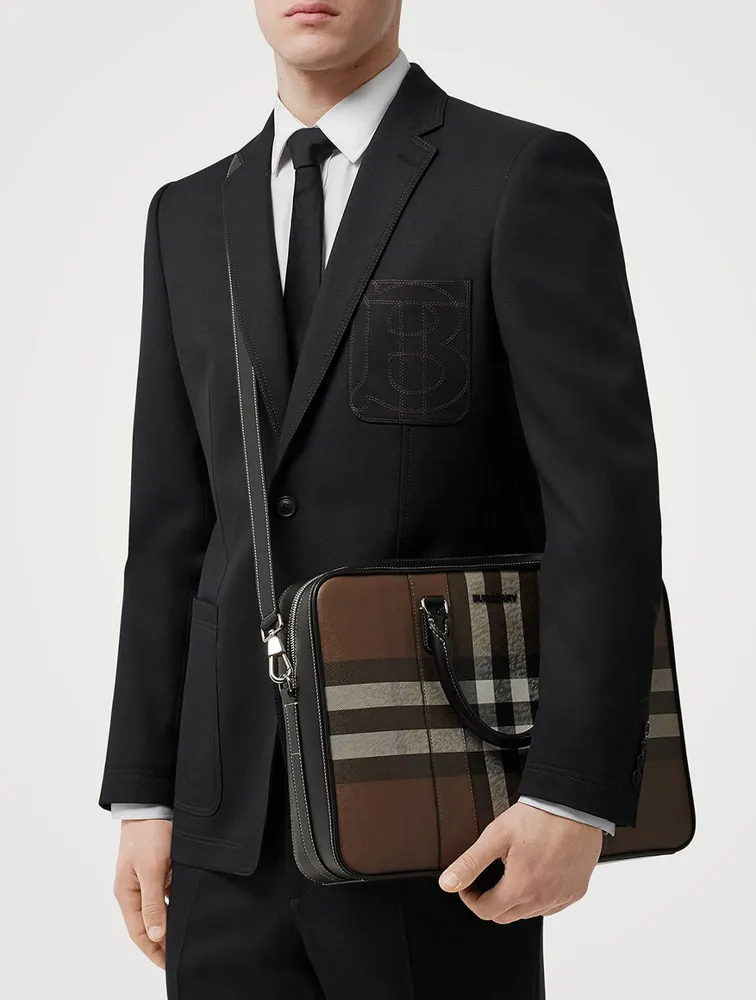 Square store one burberry