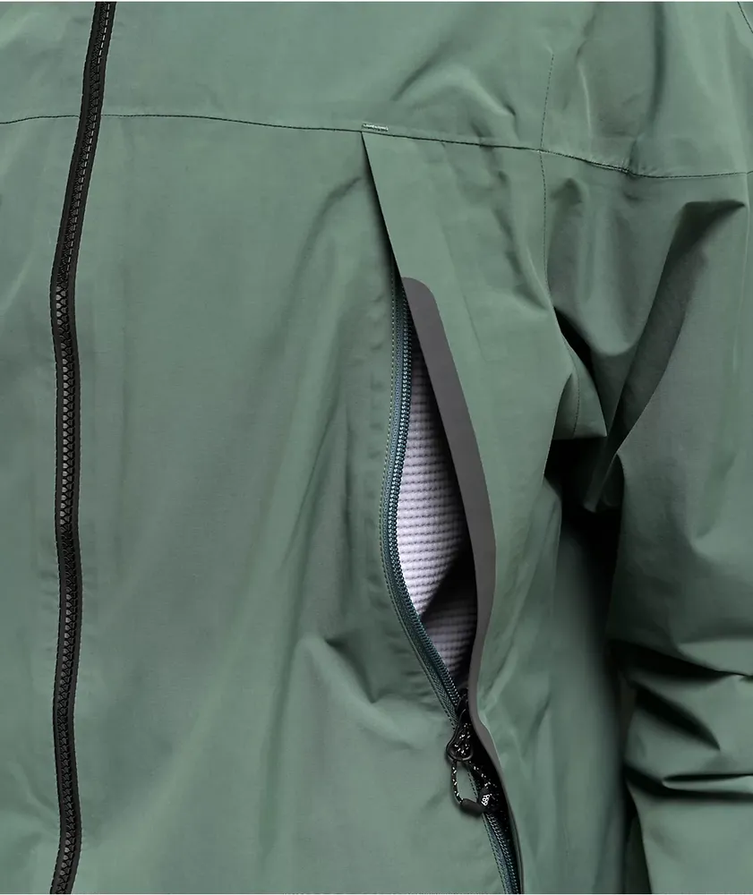 686 Gore-Tex Hydrastash Sync Green Snowboard Jacket at Hamilton