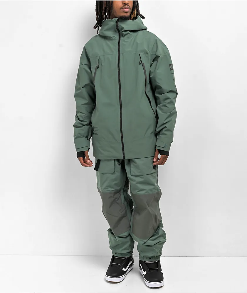 モンチッチ 686 Gore-Tex Hydrastash Sync Green Snowboard Jacket at Hamilton