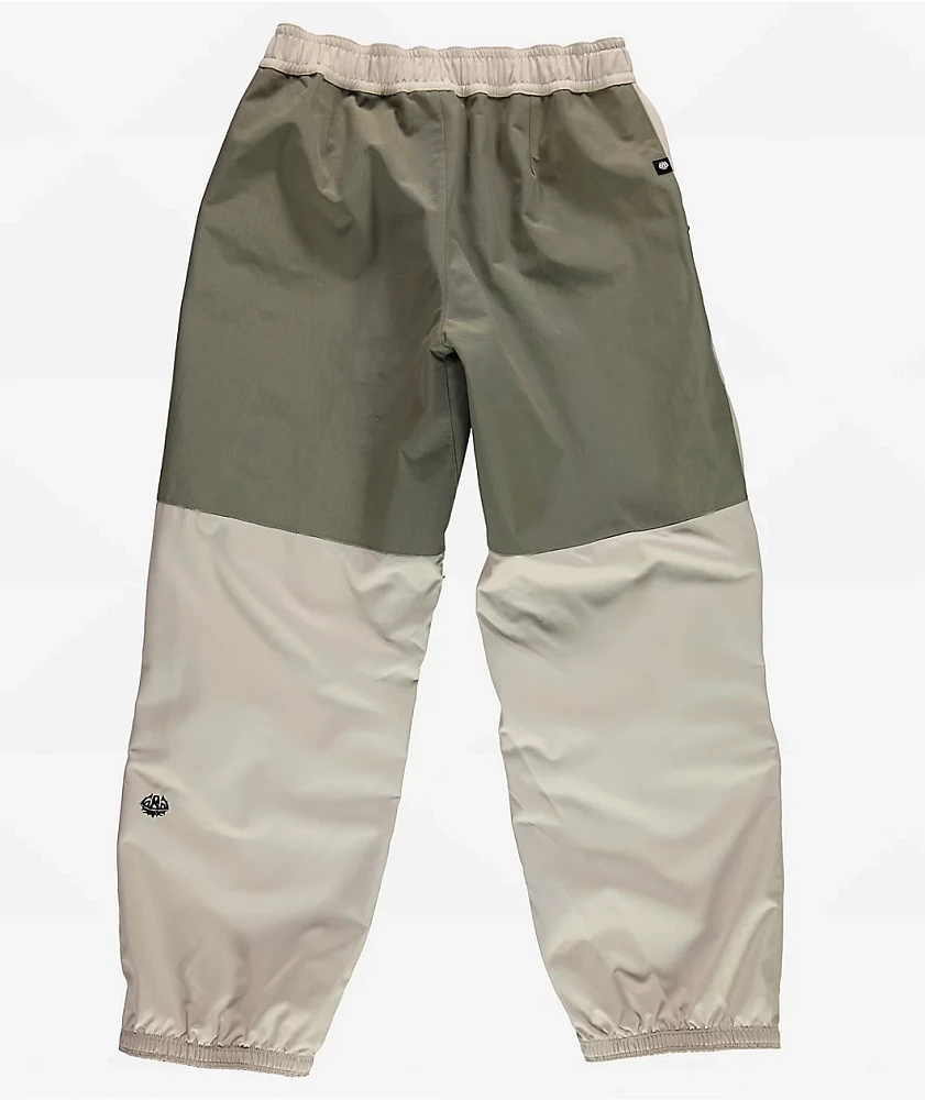 686 x Welcome Ghost Limestone 10K Snowboard Pants | MainPlace Mall