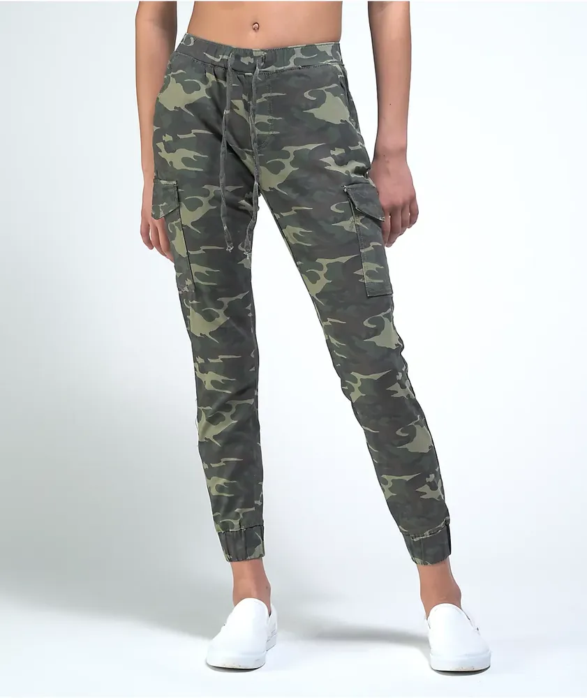 Almost famous cargo pants deals