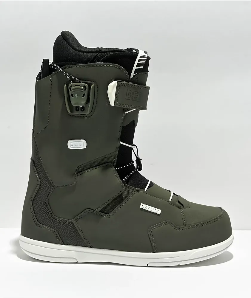 Green snowboard shop boots