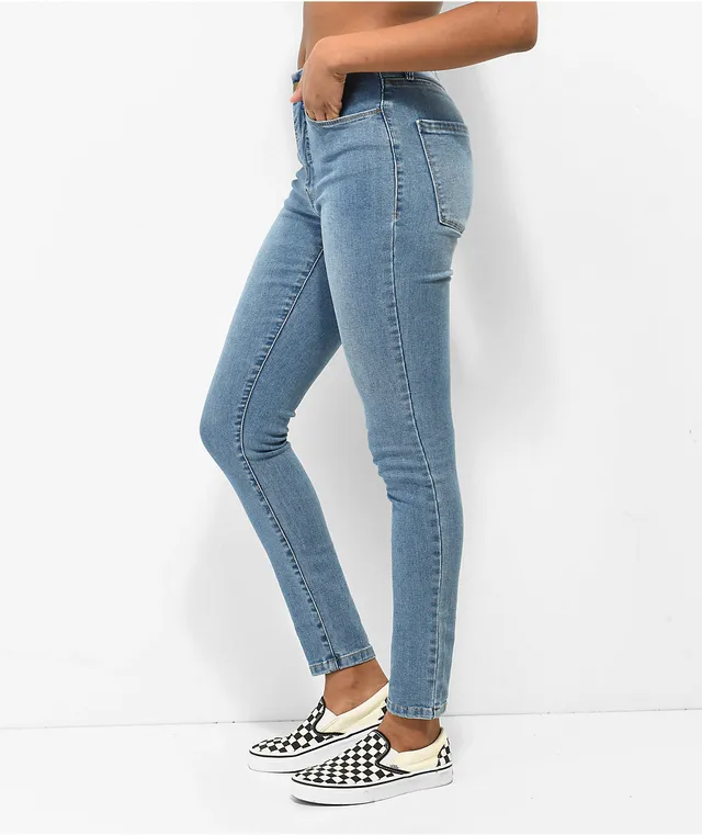 Carrie distressed hot sale girlfriend jean