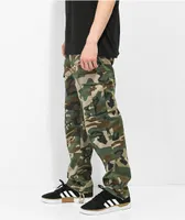 Camo skate pants new arrivals