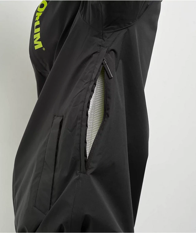 Forum Insulated Riding Black 15K Snowboard Jacket | MainPlace Mall