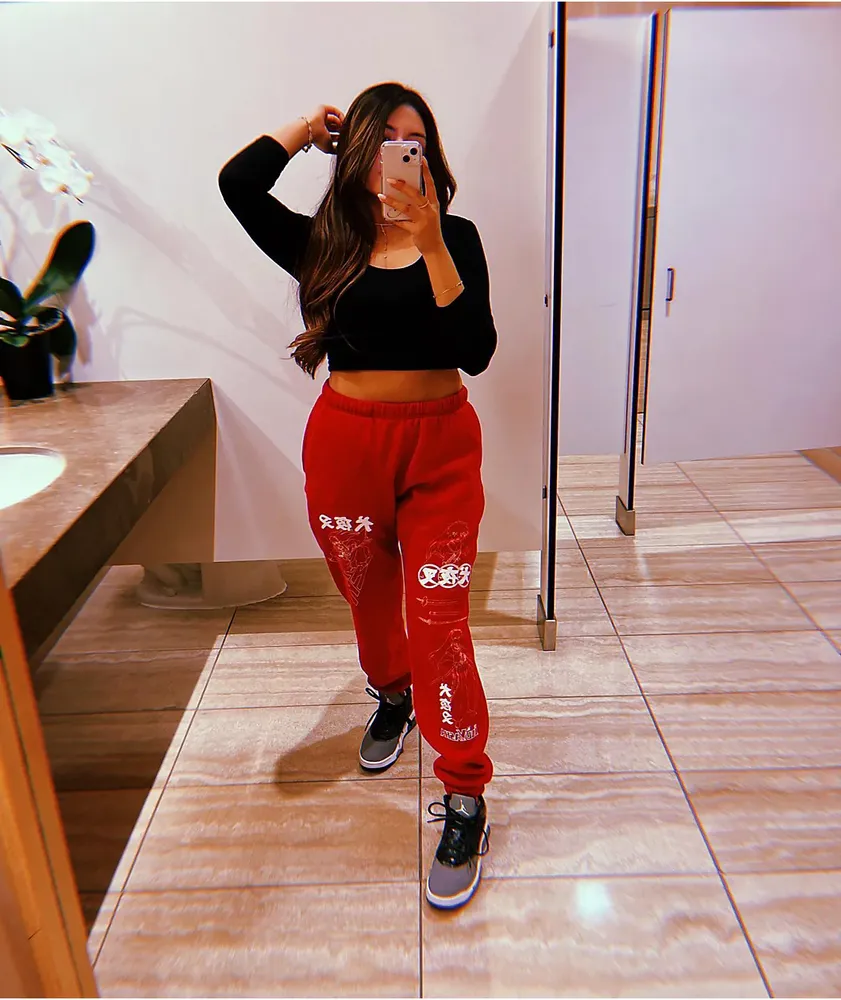 Outfits with red sweatpants cheap
