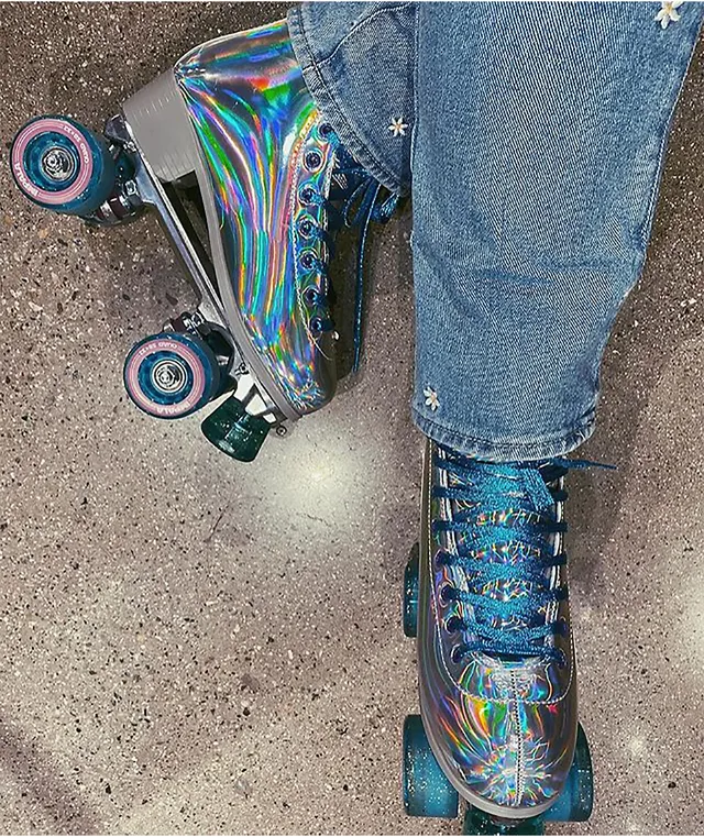 Impala holographic top roller skates