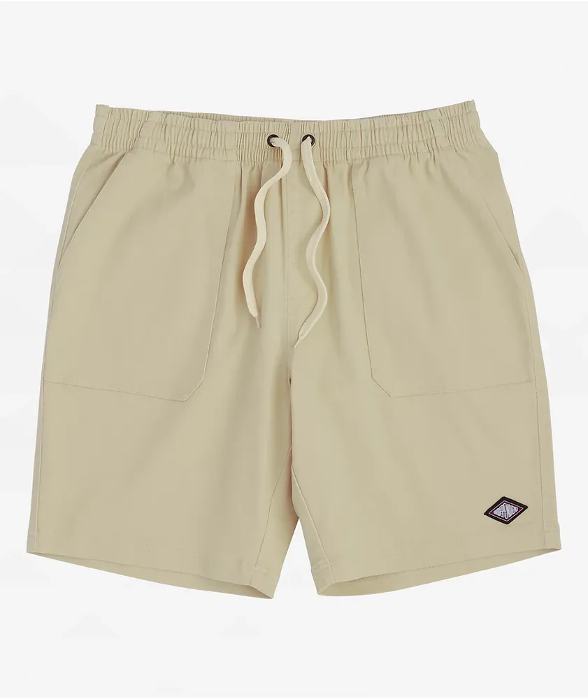 Khaki shorts zumiez deals