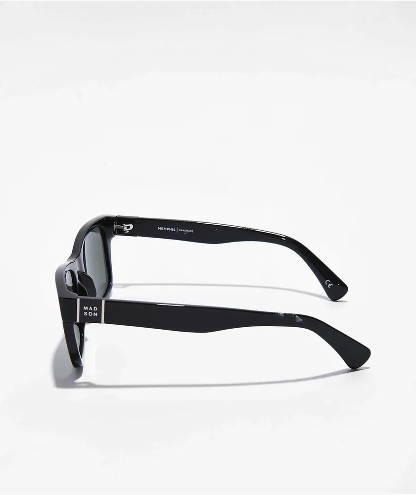 Memphis Wave Sunglasses in Black