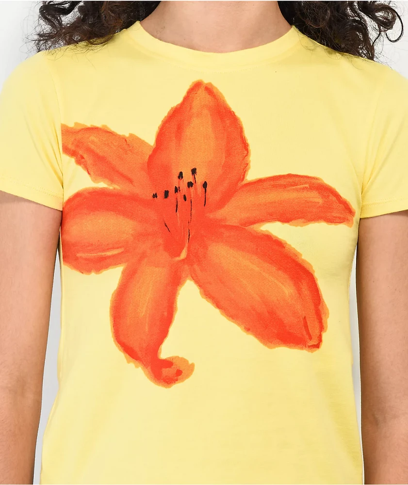 Motel Surtie Flower Yellow Crop T-Shirt | MainPlace Mall