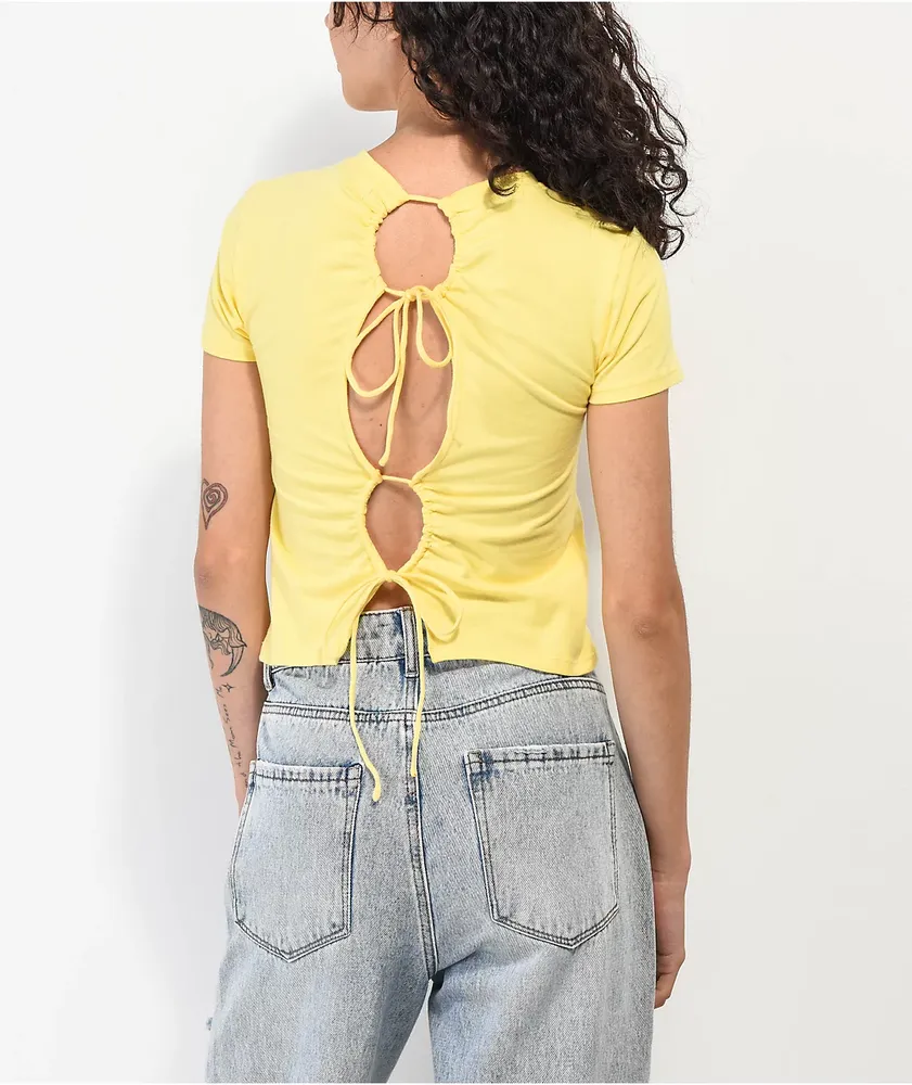Motel Surtie Flower Yellow Crop T-Shirt | MainPlace Mall