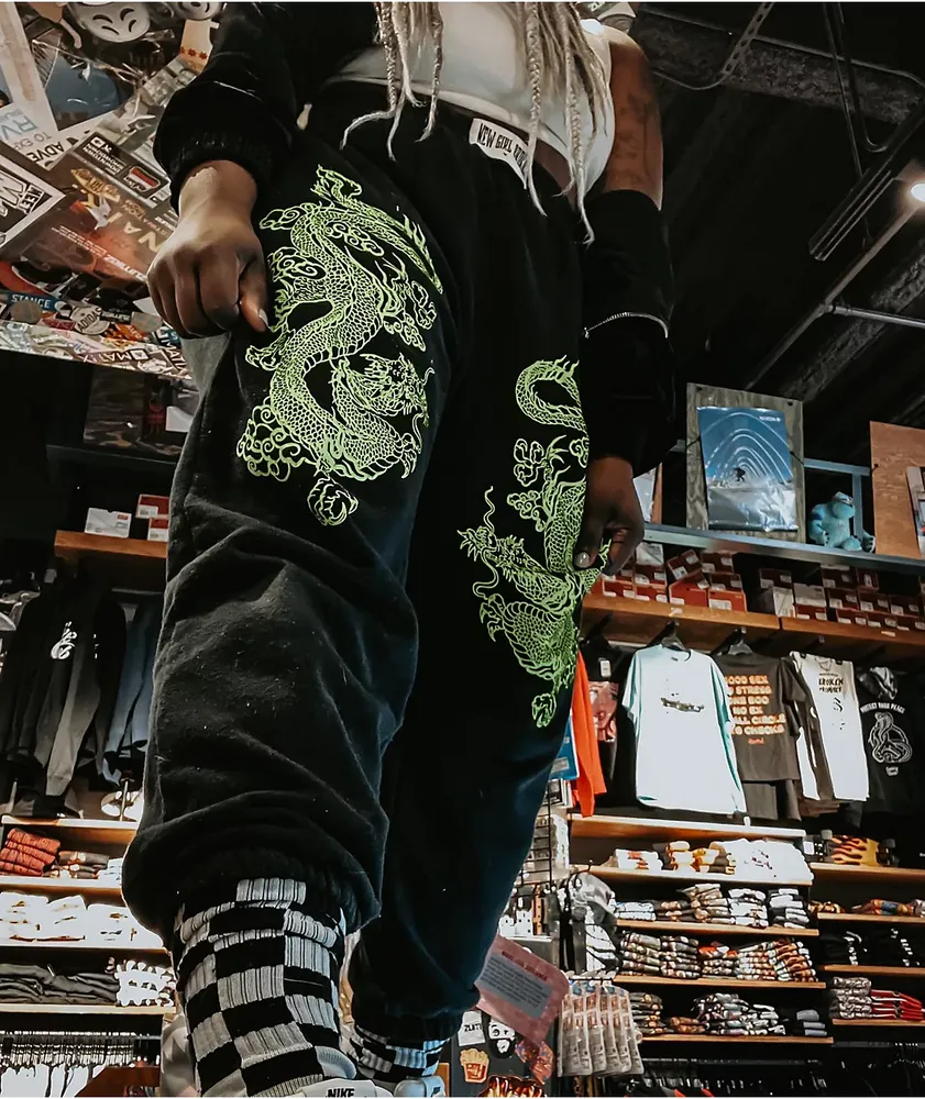 Dragon sweatpants store
