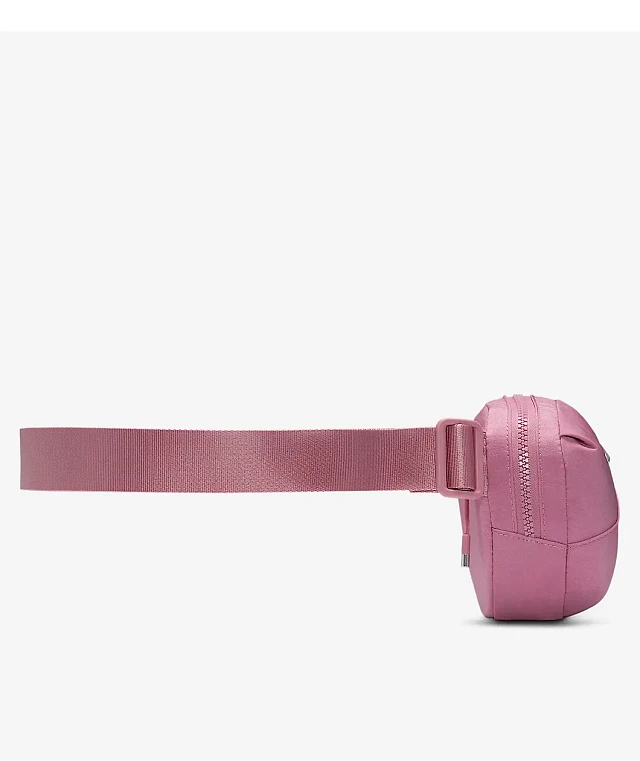 ◇Nike◇ Aura Crossbody Bag 5L Elemental PinkElemental Pink Nike Aura Crossbody Bag (5L) - Elemental Pink