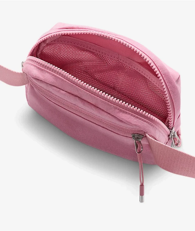 ◇Nike◇ Aura Crossbody Bag 5L Elemental PinkElemental Pink Nike Aura Crossbody Bag (5L). Nike.com
