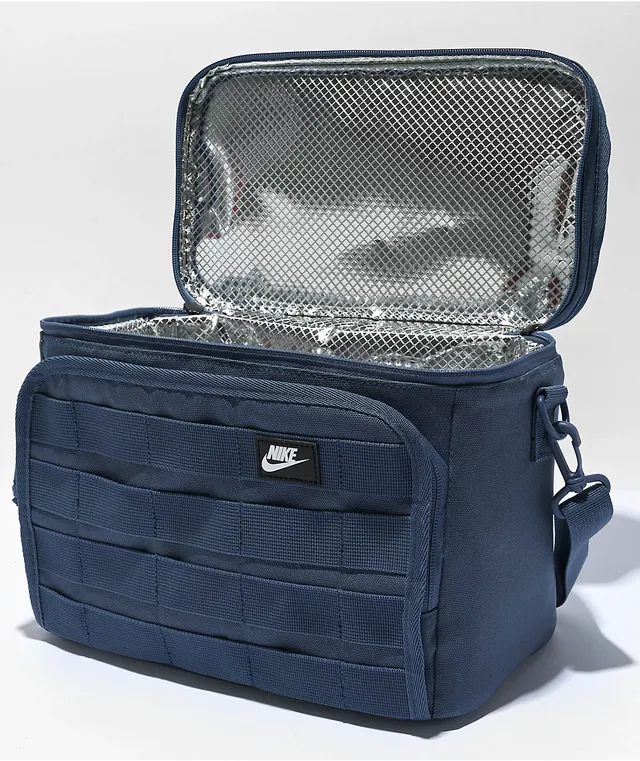 Nike store insulated lunch
