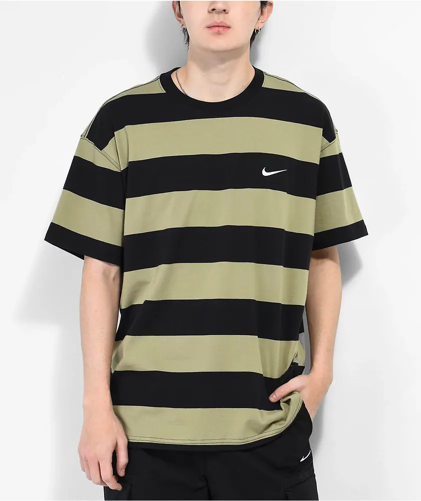 Black and olive green nike shirt shop