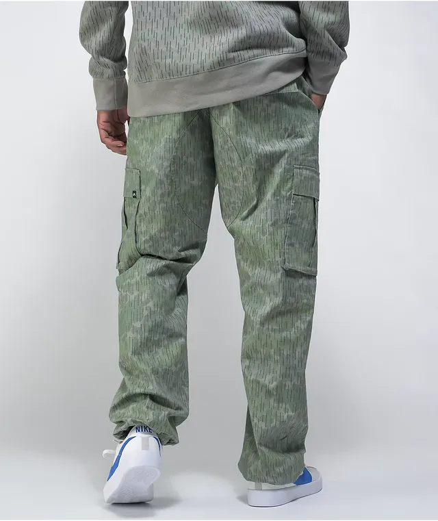 Nike sb on sale camo sweatpants
