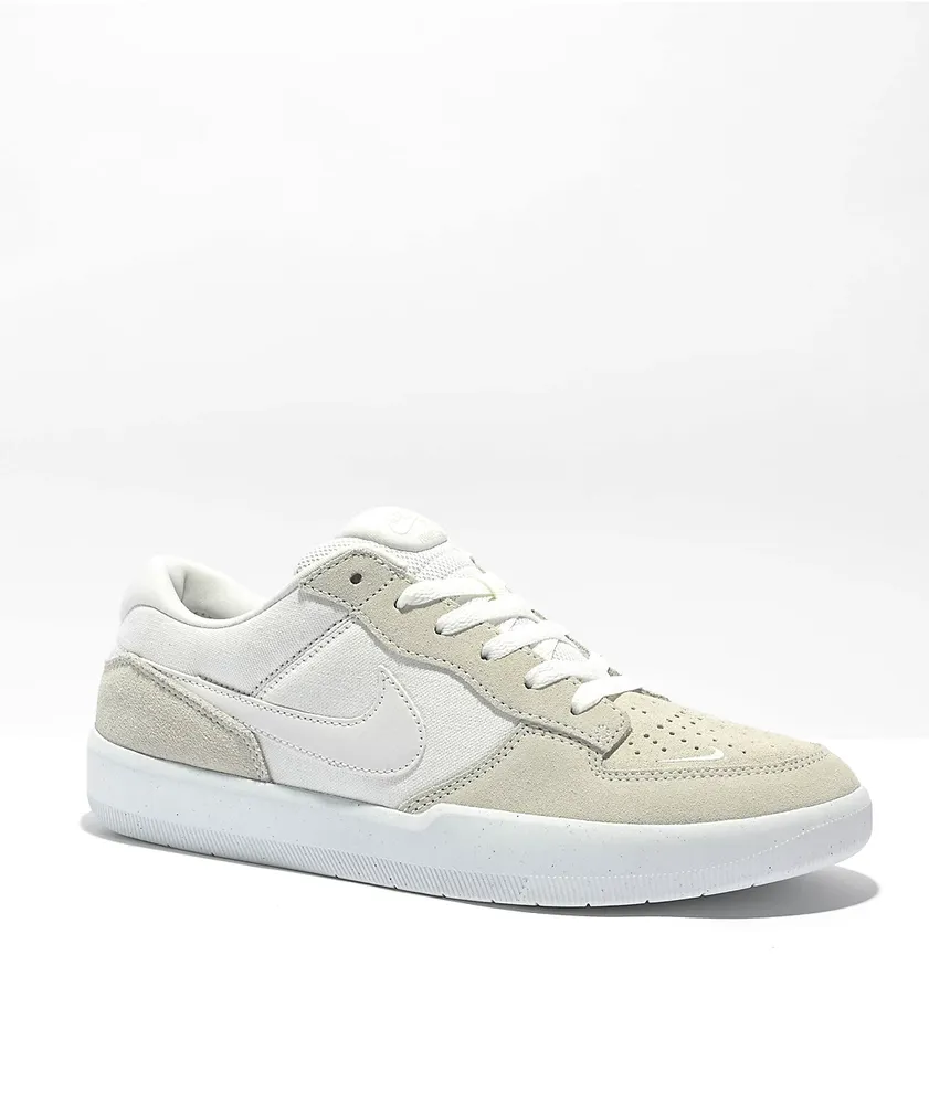 Nike sb skate shoes white store