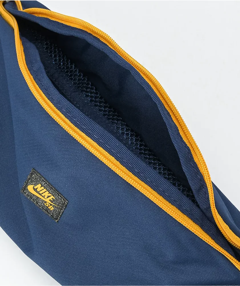 Nike SB Heritage Navy Fanny Pack Mall of America