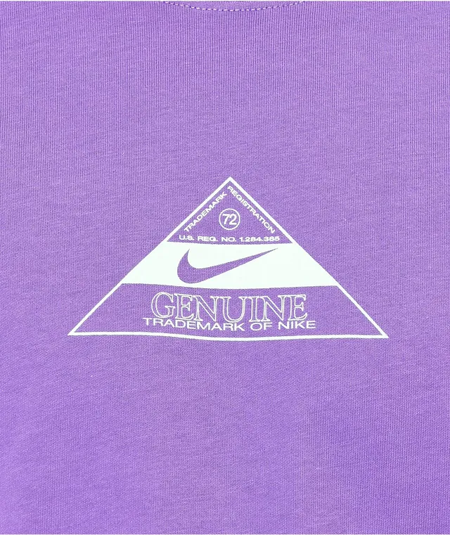 Nike outlet trademark logo