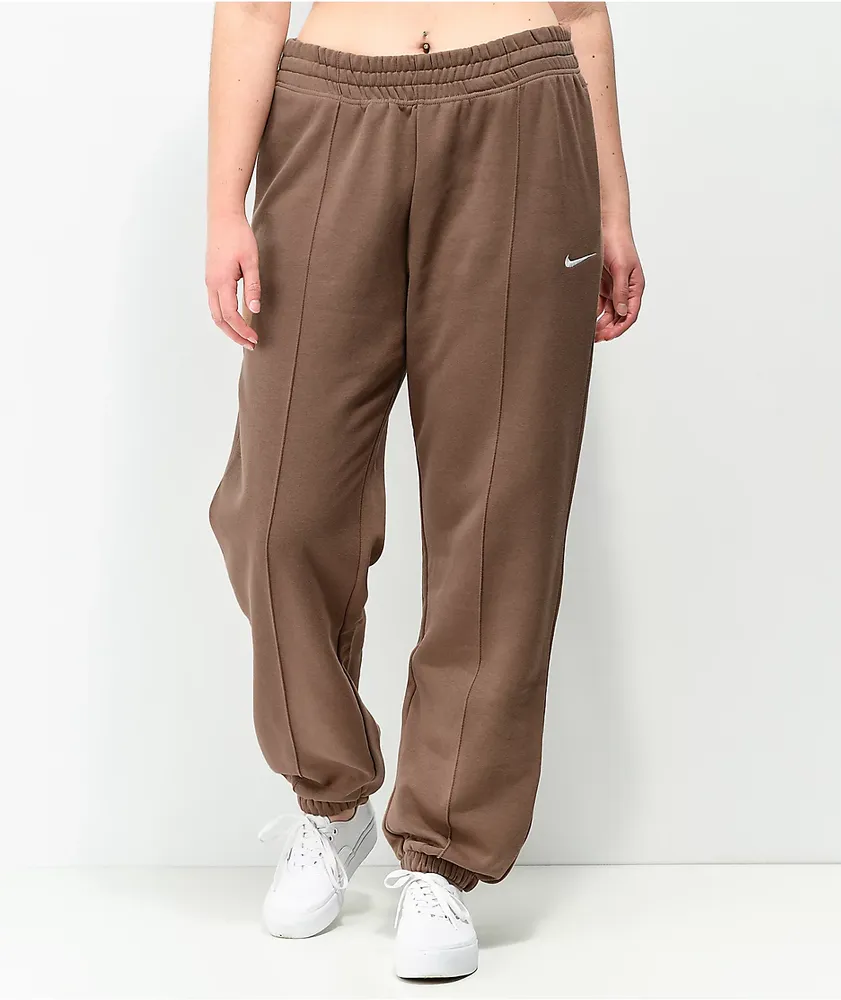 Brown shop nike sweatpants