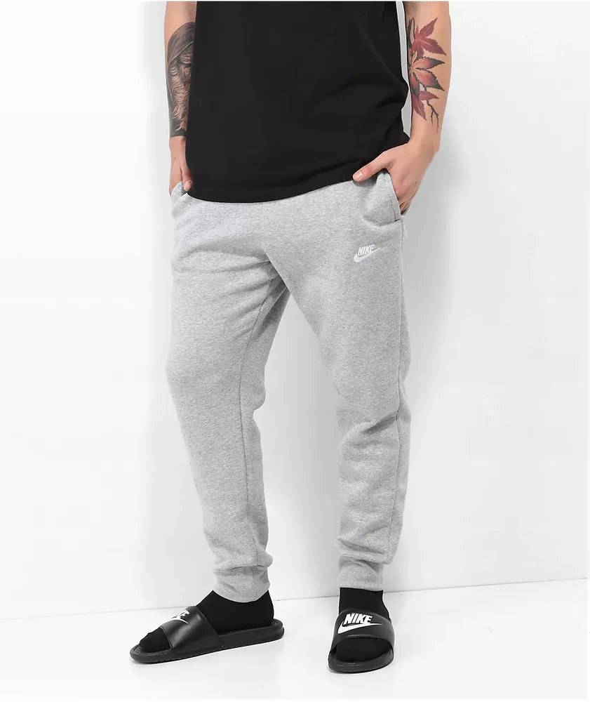 Nike sales cuffed joggers