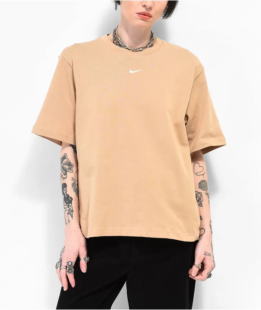Beige nike shirt cheap