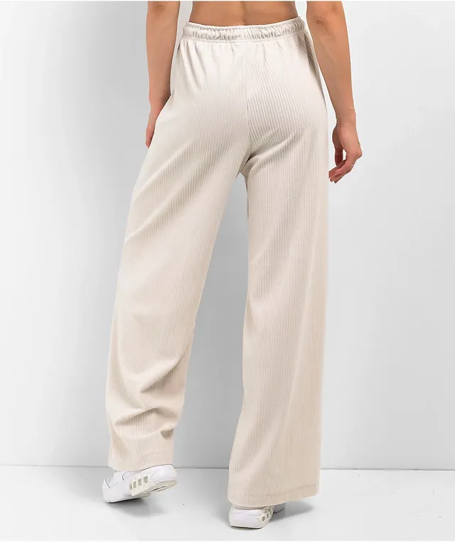 Cream nike deals sweatpants