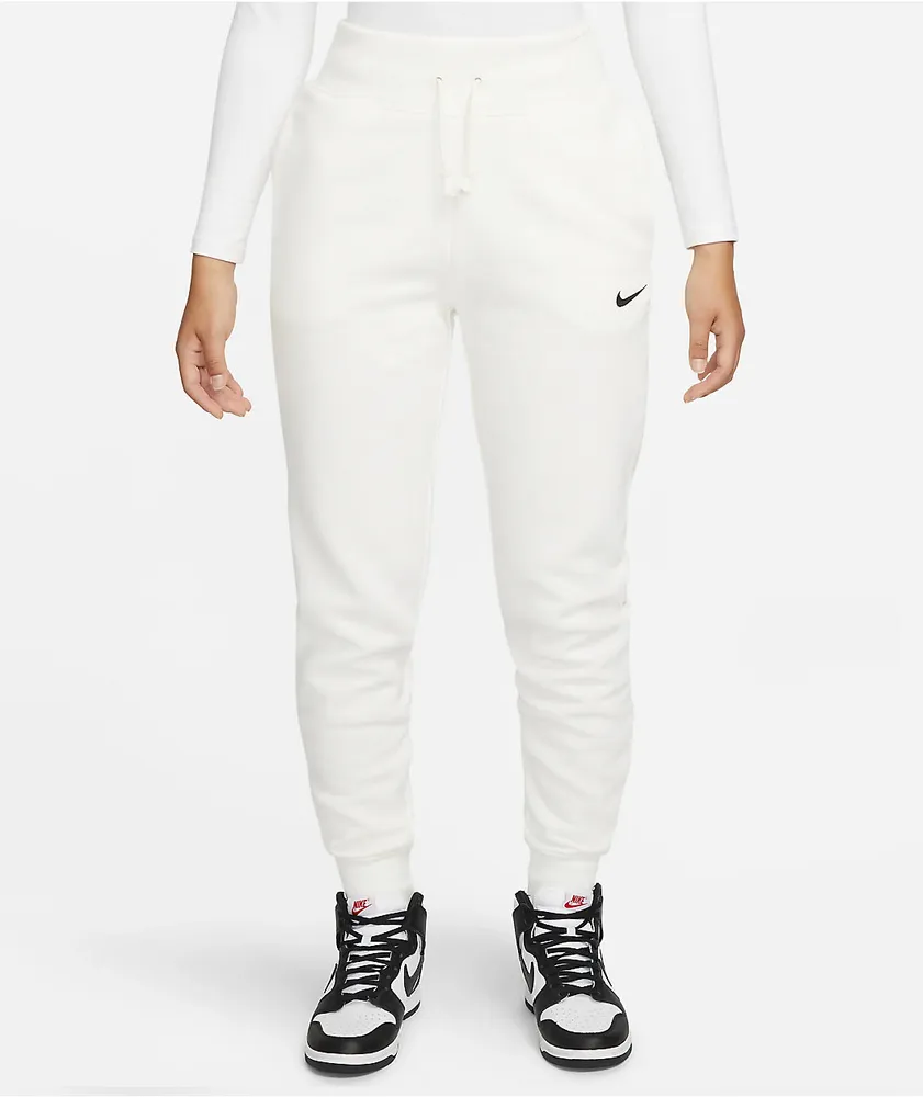 Nike sweatpants cream deals