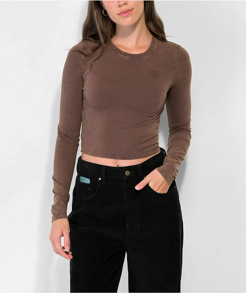 Fitted crop top with long sleeves hotsell