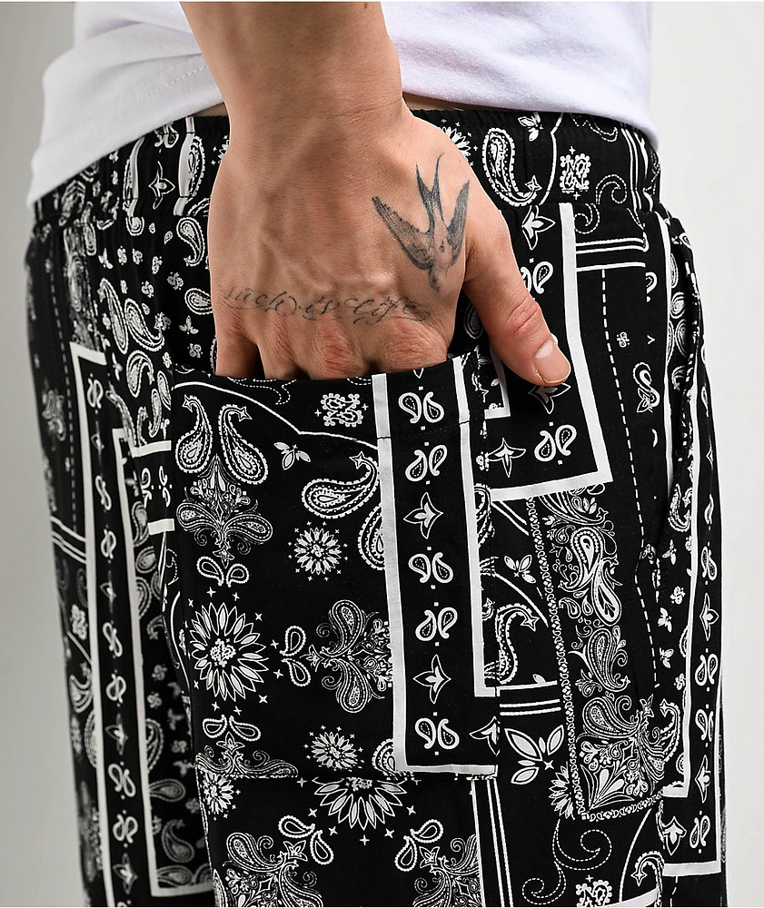 はるぽー Ninth Hall Paisley Black Rayon Shorts | MainPlace Mall