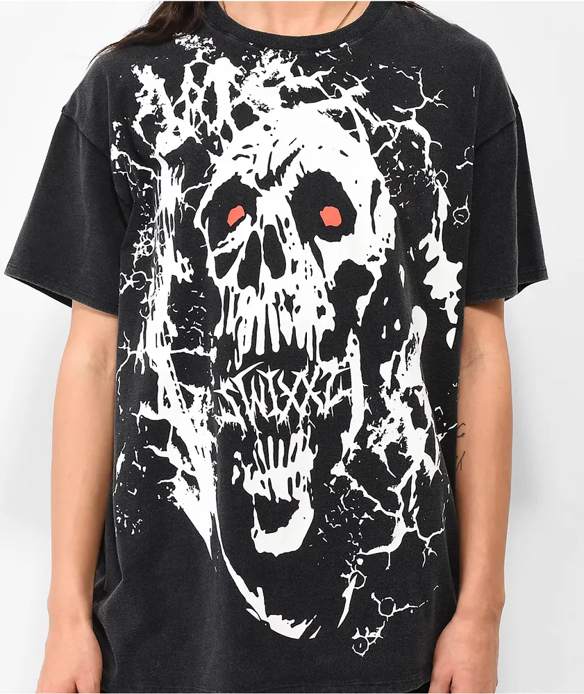 ♡ SWIXXZ Grunge Black Wash T-Shirt | MainPlace Mall