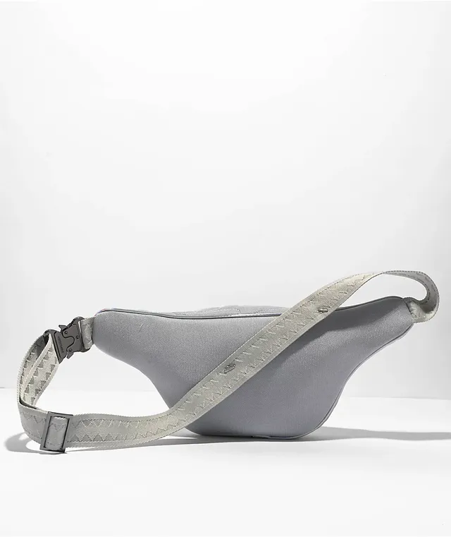 Grey fanny sales