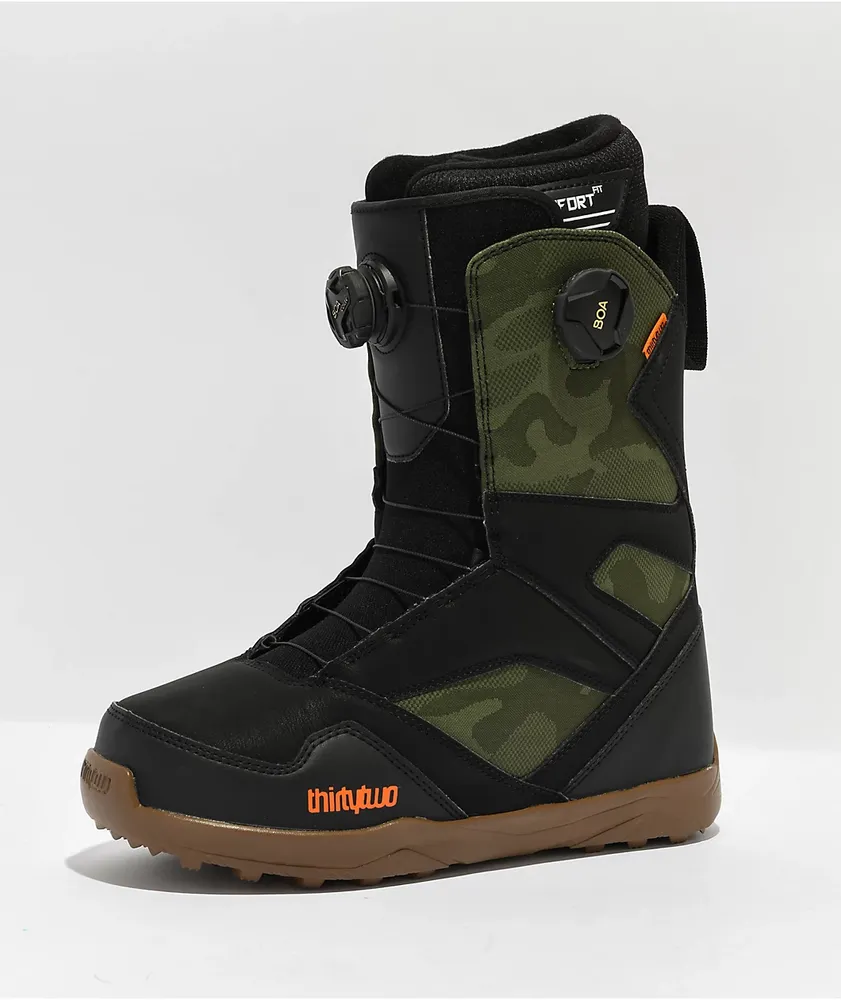 Green snowboard boots top