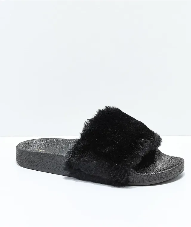 Puma furry slides on sale zumiez
