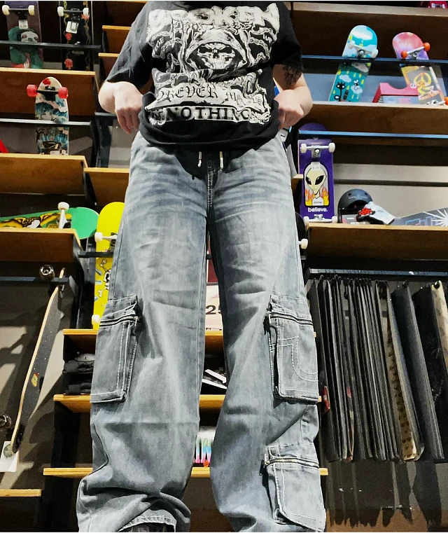 Super baggy jeans 90s best sale
