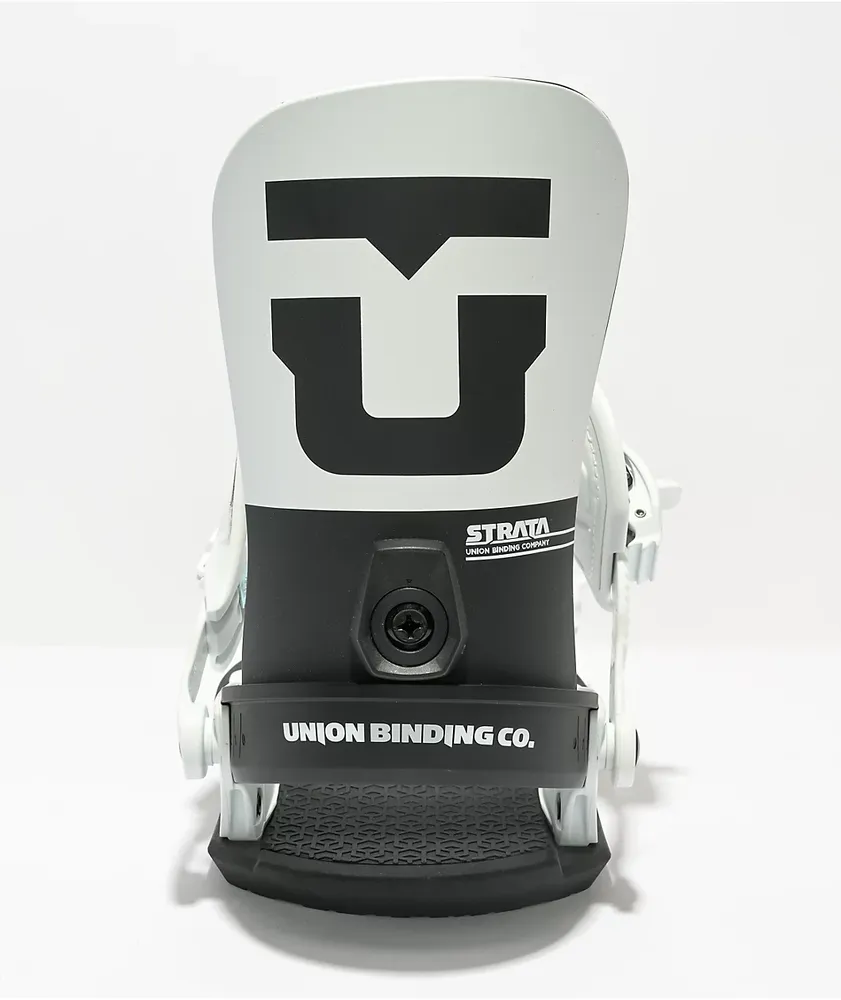 Union Strata White Snowboard Bindings 2023 at Coquitlam