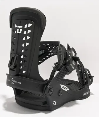 Union Falcor Black Snowboard Bindings 2023 at Hamilton Place in