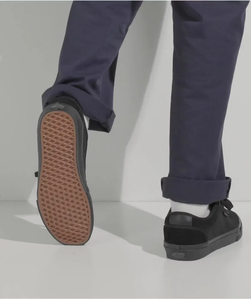 Chukka hot sale low blackout